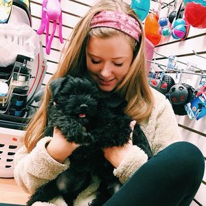 Meet your Posher, Elizabeth